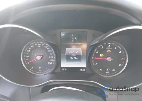 2016 Mercedes-Benz C 300 z USA, uszkodzony, nr VIN 55SWF4JB2GU154736